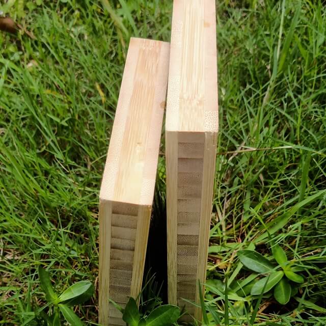 Pannello in bamb&ugrave; orizzontale naturale a 3 strati da 20 mm